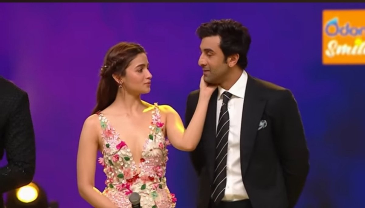 Ranbir Kapoor Alia Bhatt Love Story
